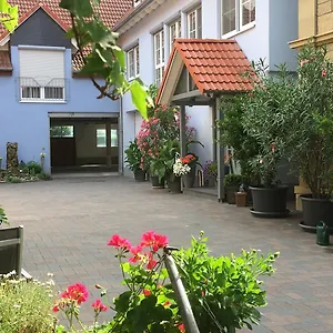 Am Schlossberg 3*, Reichenberg (Bavaria) Németország